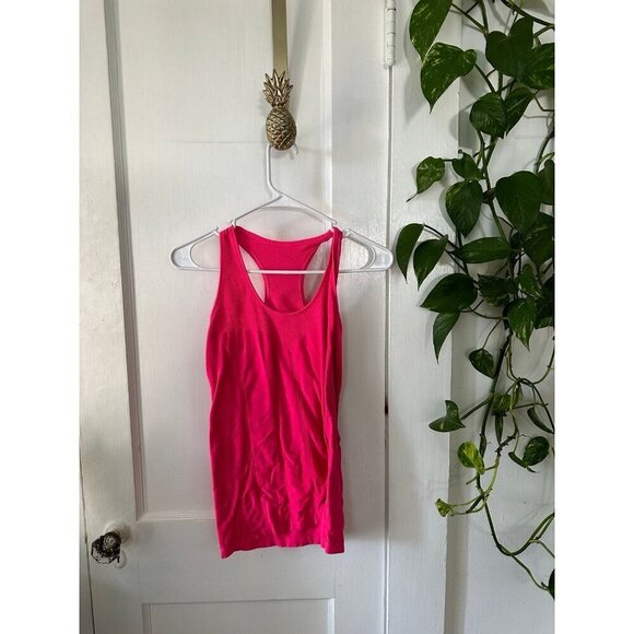 Fabletics women’s size small tank top - Picture 1 of 6